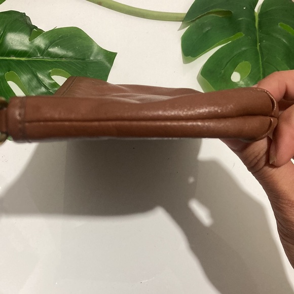 Coach signature Sufflette brown leather clutch Pre-owned wristband/wristlet/LDS - Picture 6 of 8